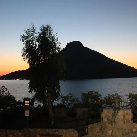 Philoxenia Hotel Vathis