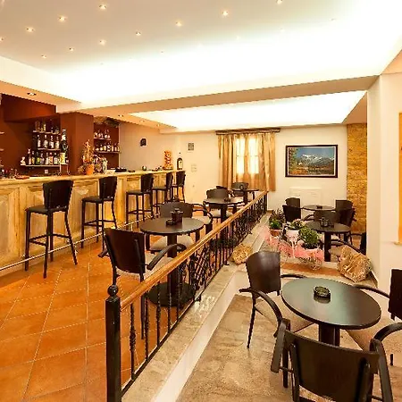 Philoxenia Hotel